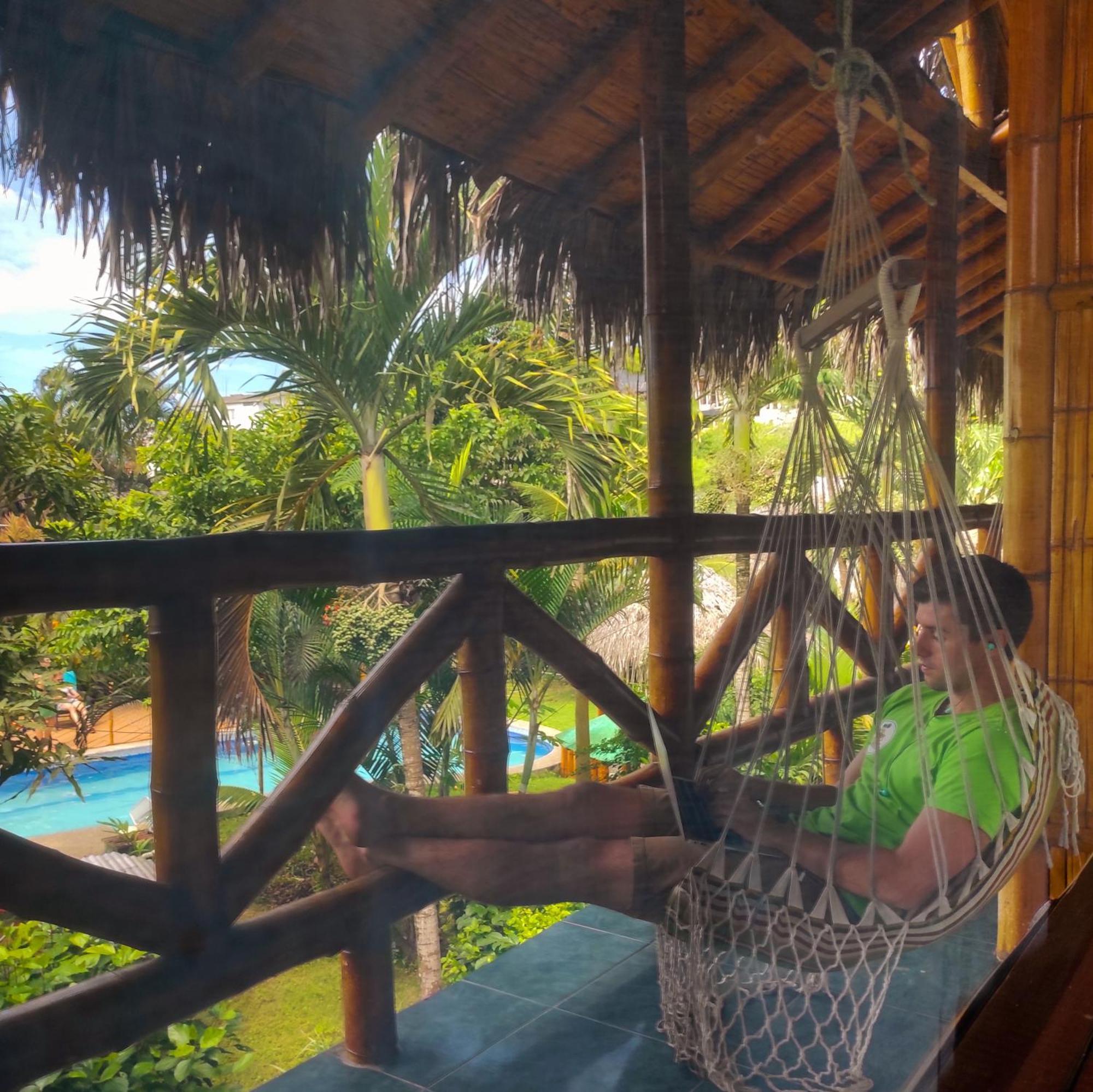 Montanita Cabanas Esterno foto